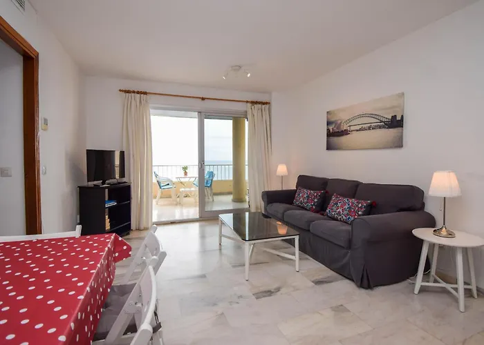 Ref 257 En Primera Linea De Playa Con Impresionantes Vistas Al Mediterraneo Fuengirola